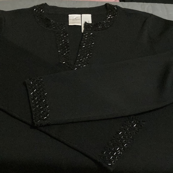 Emma & James Liz Claiborne Black long sleeves blouse Size XL sequenced neckline - Picture 10 of 13